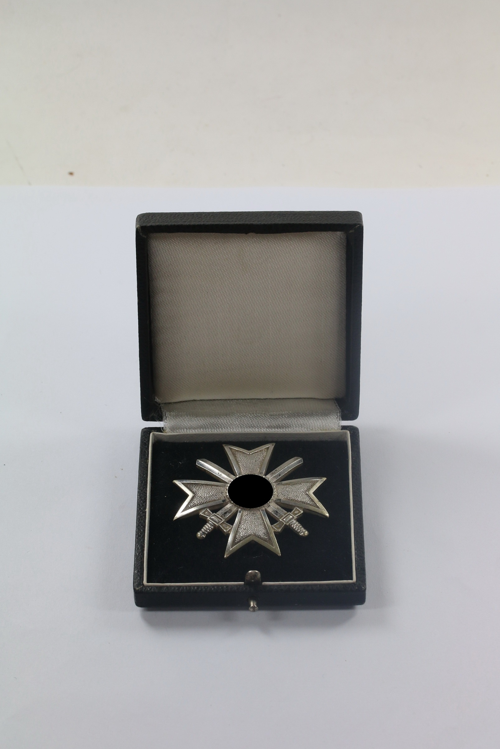 kriegsverdienstkreuz_1 Kriegsverdienstkreuz 1. Klasse mit Schwertern, Julius Bauer, im Etui – Bild 1