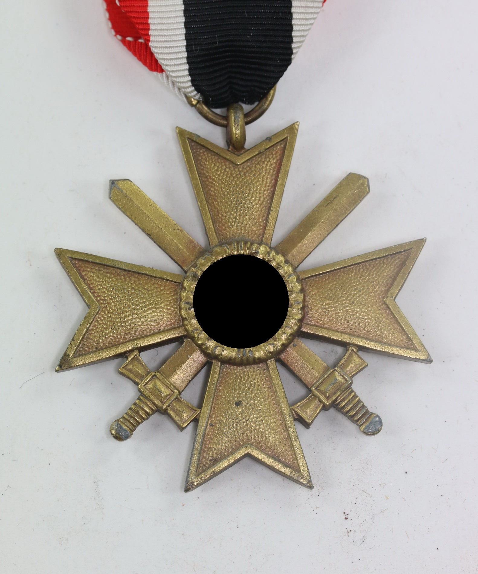 Kriegsverdienstkreuz 2. Klasse mit Schwertern, Hst. 100 (Wächtler & Lange, Mittweida) – Bild 1