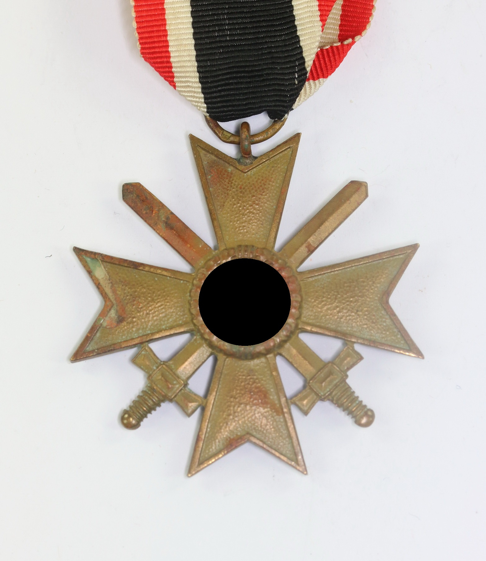 Kriegsverdienstkreuz 2. Klasse mit Schwertern, Hst. 31 (Hans Gnad, Wien) – Bild 1