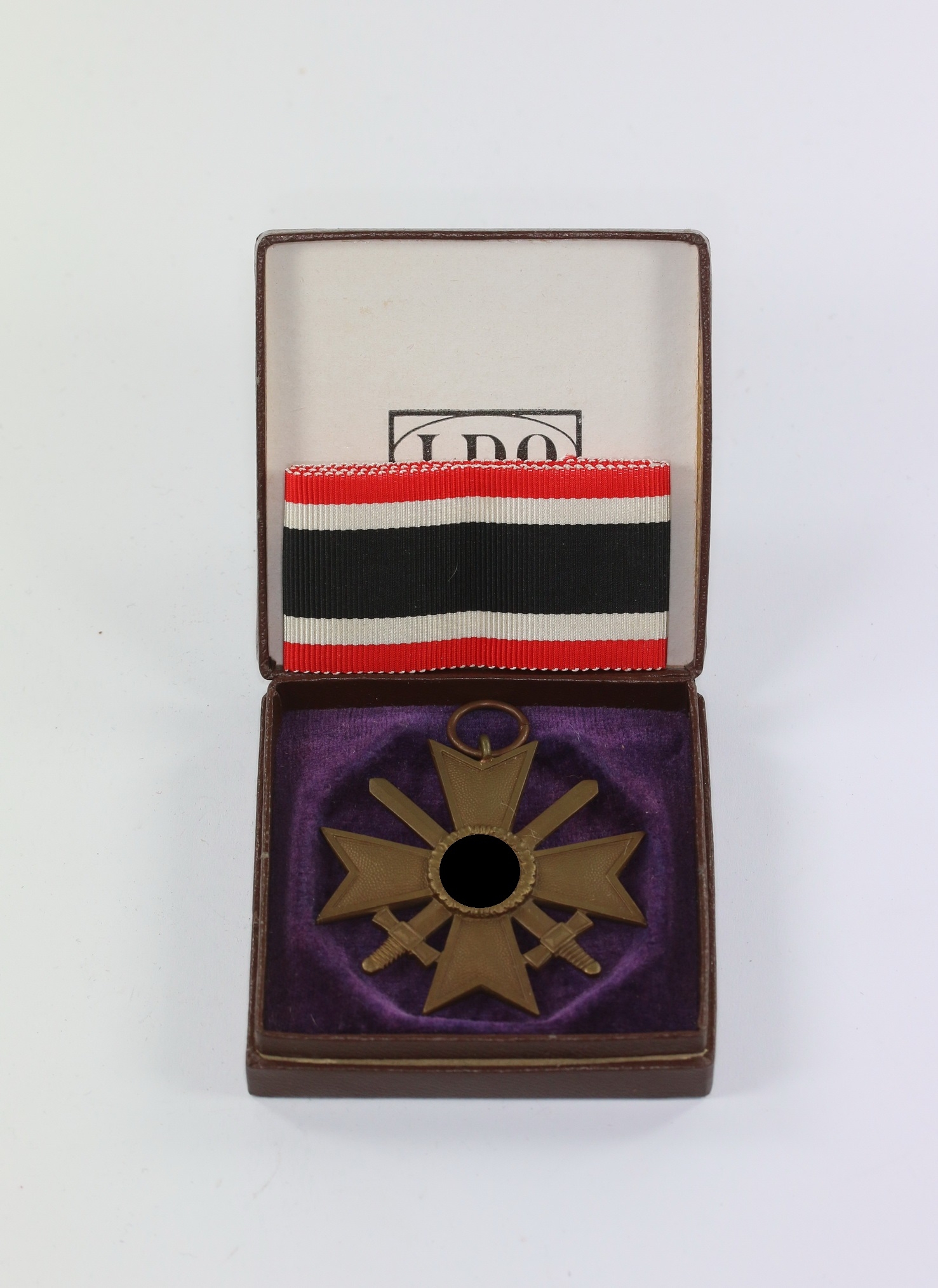 kriegsverdienstkreuz_2 Kriegsverdienstkreuz 2. Klasse mit Schwertern, im LDO Etui – Bild 1