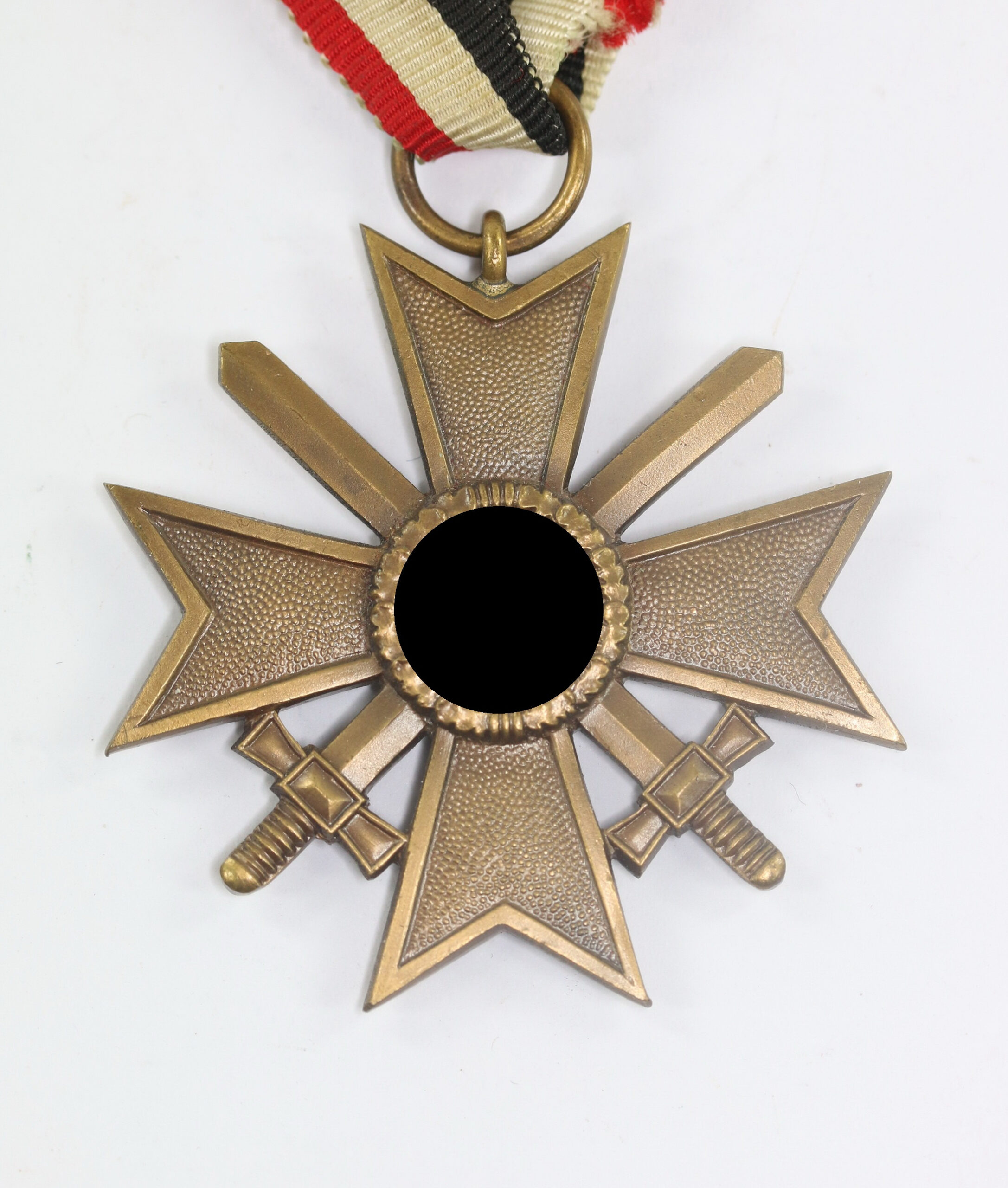 Kriegsverdienstkreuz 2. Klasse mit Schwertern, ohne Hersteller (Buntmetall) – Bild 1