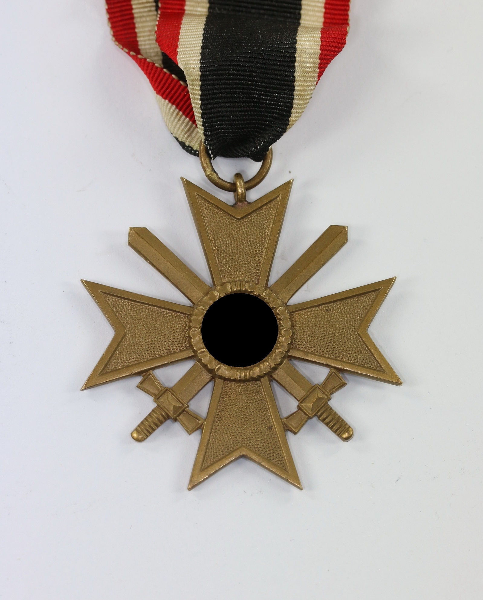 kvk_2 Kriegsverdienstkreuz 2. Klasse mit Schwertern, Buntmetall – Bild 1