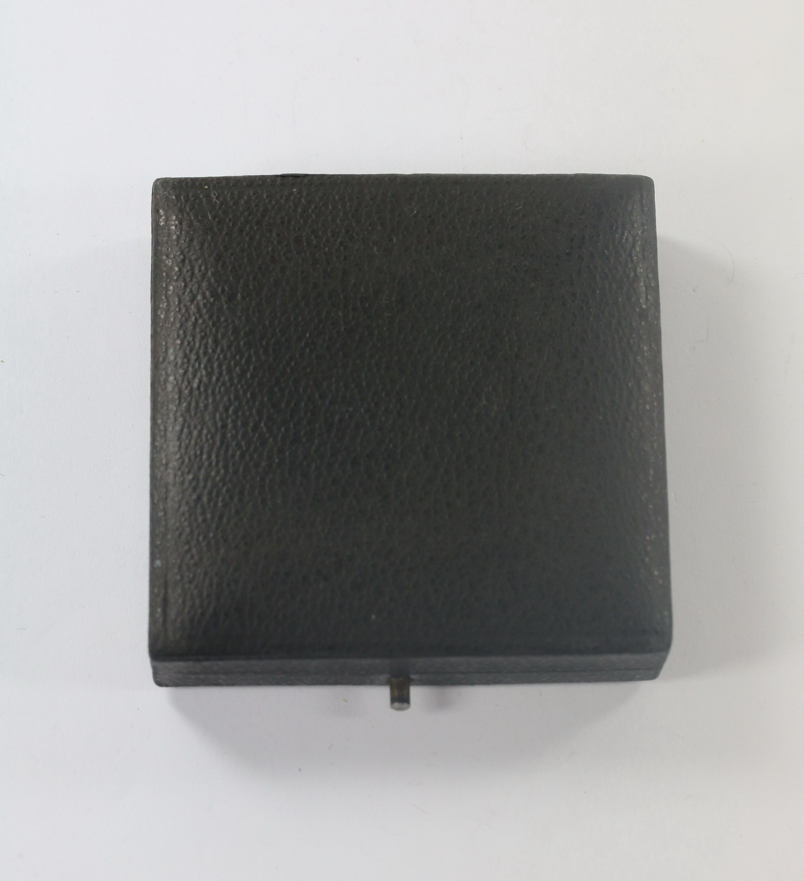 ldo_etui_eisernes_kreuz_1 LDO Etui Eisernes Kreuz 1. Klasse 1939 an Schraubscheibe – Bild 1