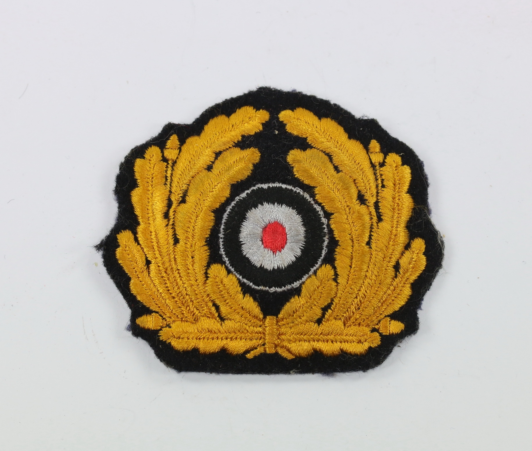 m_tzeneichenlaub_mit_korkade_f_r_schirmm_tze_1_ Kriegsmarine, Eichenlaubkranz mit Korkade für Offiziere – Bild 1