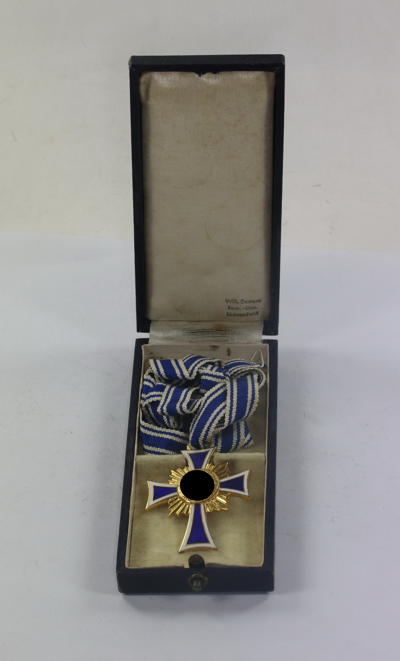 Mutterkreuz in Gold, im Etui, Wilh. Deumer Kom.Ges. Lüdenscheid – Bild 1