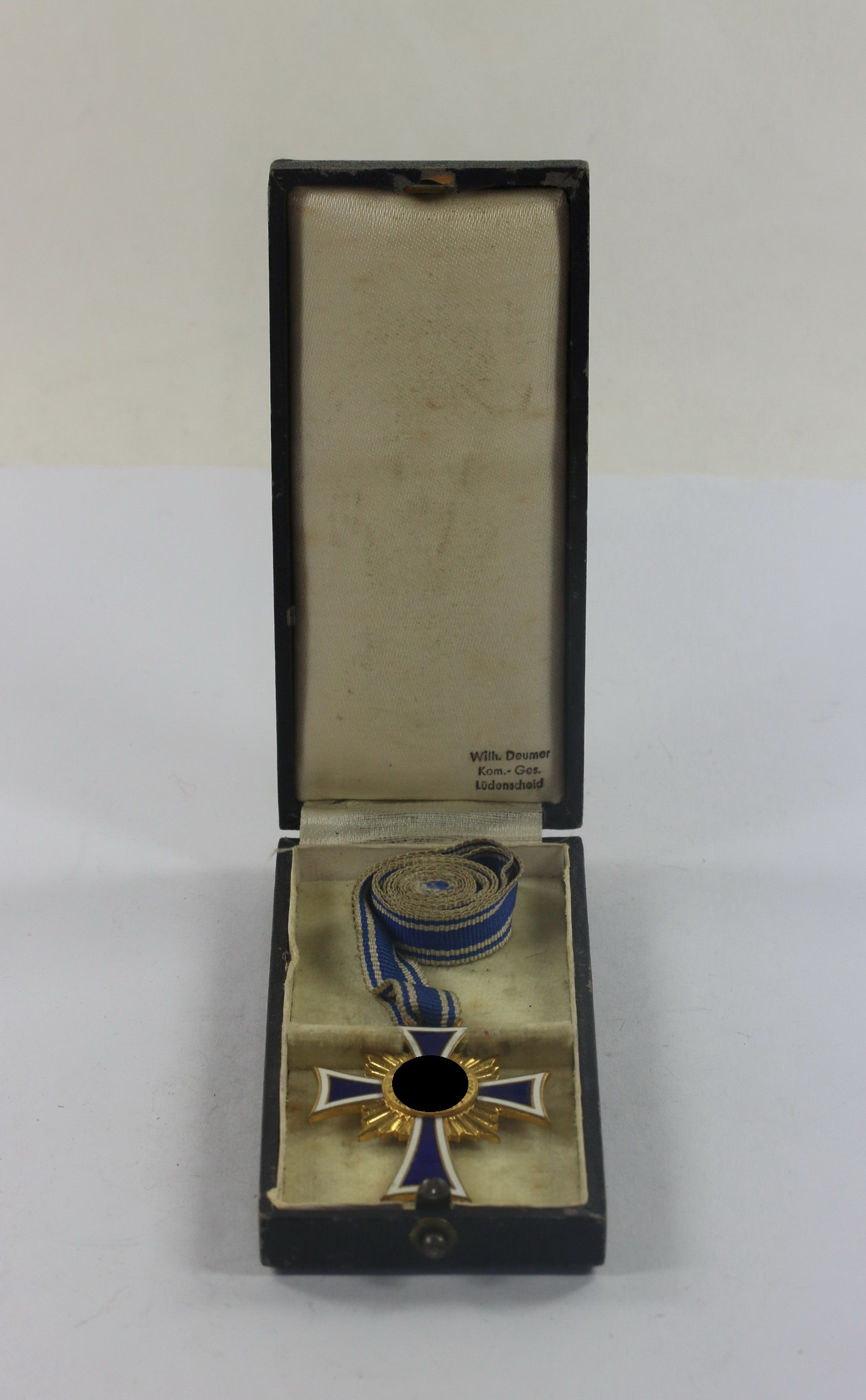 Mutterkreuz in Gold, im Etui Wilh. Deumer Kom.Ges. Lüdenscheid – Bild 1
