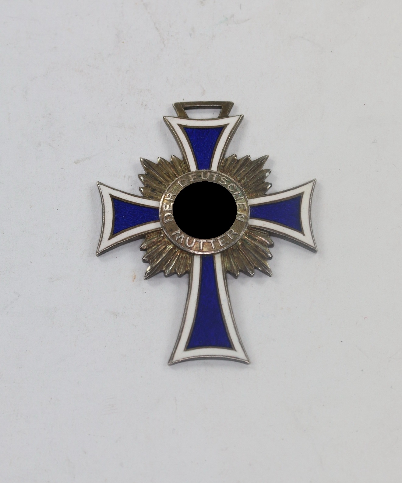 mutterkreuz_in_silber_der_deutschen_mutter_1__18 Mutterkreuz in Silber, Der Deutschen Mutter – Bild 1