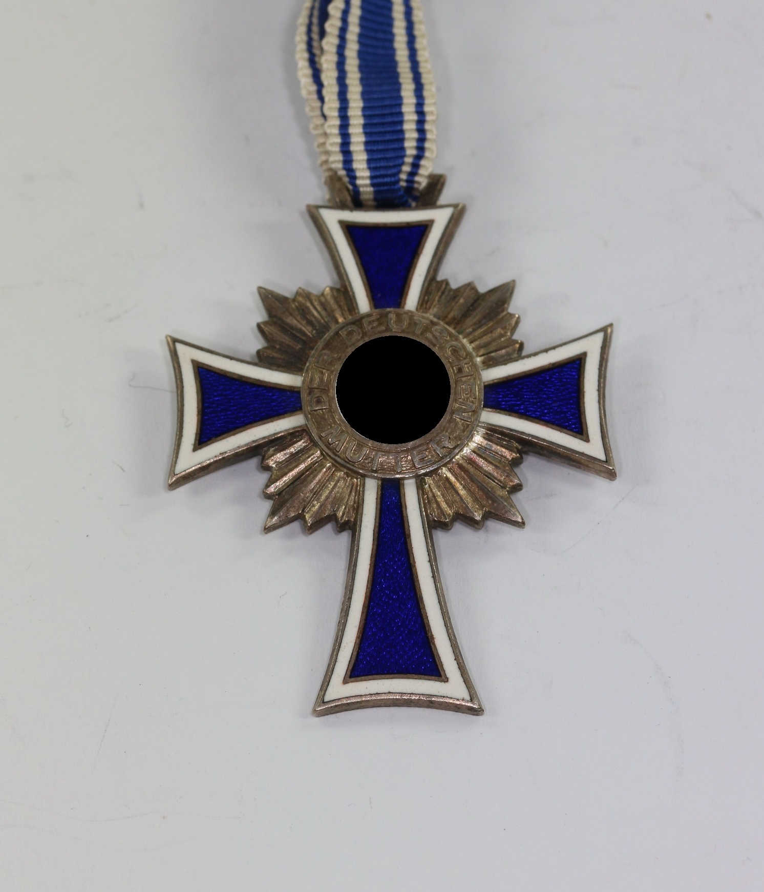 mutterkreuz_in_silber_der_deutschen_mutter_1__1_7 Mutterkreuz in Silber, Der Deutschen Mutter – Bild 1