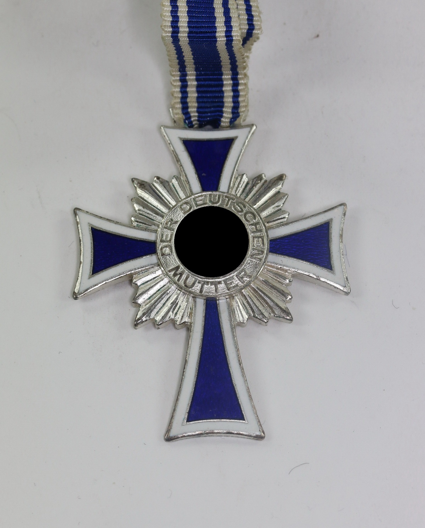 mutterkreuz_in_silber_ehrenkreuz_der_deutschen_mutter_1__13 Mutterkreuz in Silber, Ehrenkreuz der Deutschen Mutter – Bild 1