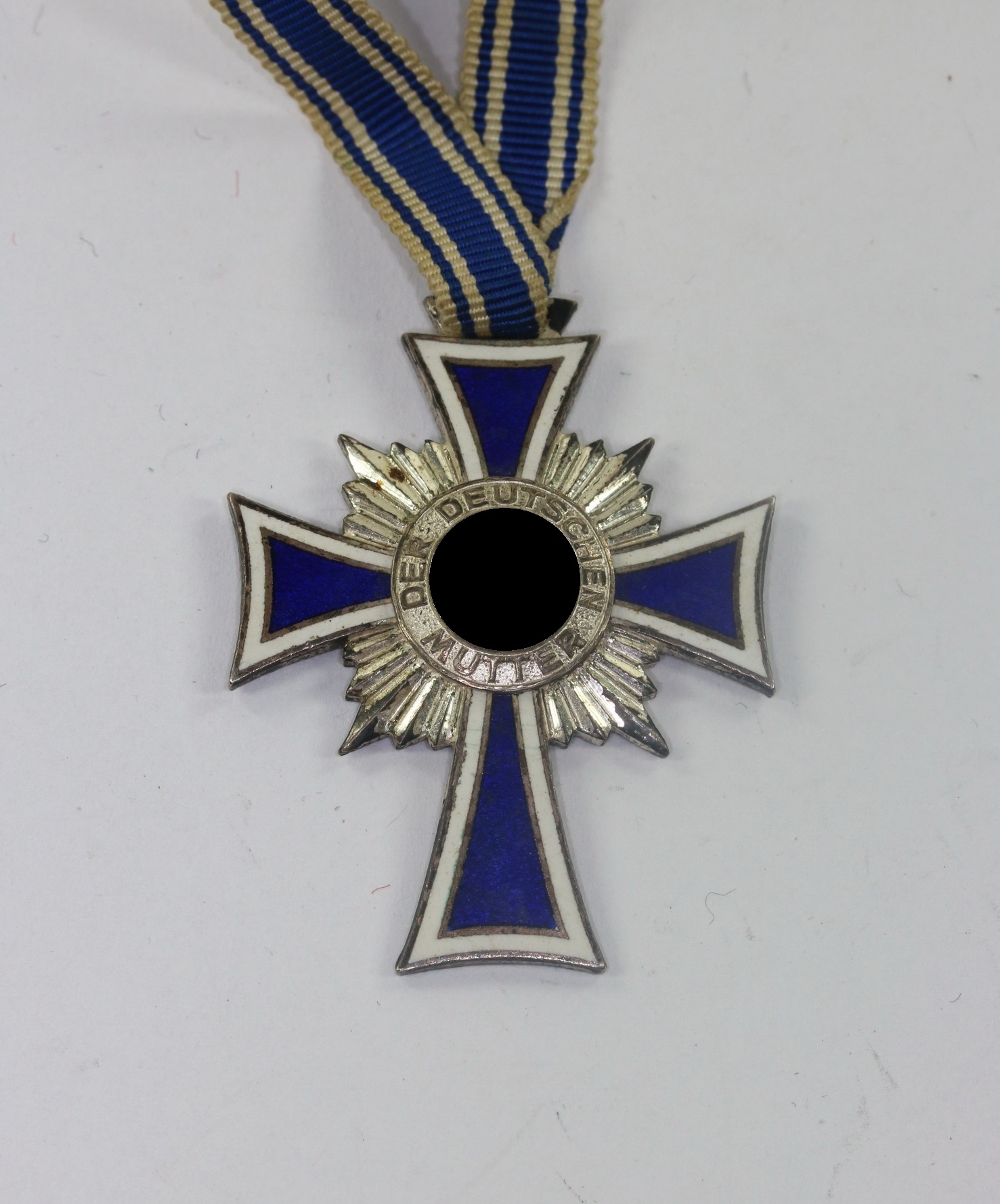 mutterkreuz_in_silber_ehrenkreuz_der_deutschen_mutter_1__1_2 Mutterkreuz in Silber (Ehrenkreuz der Deutschen Mutter) – Bild 1