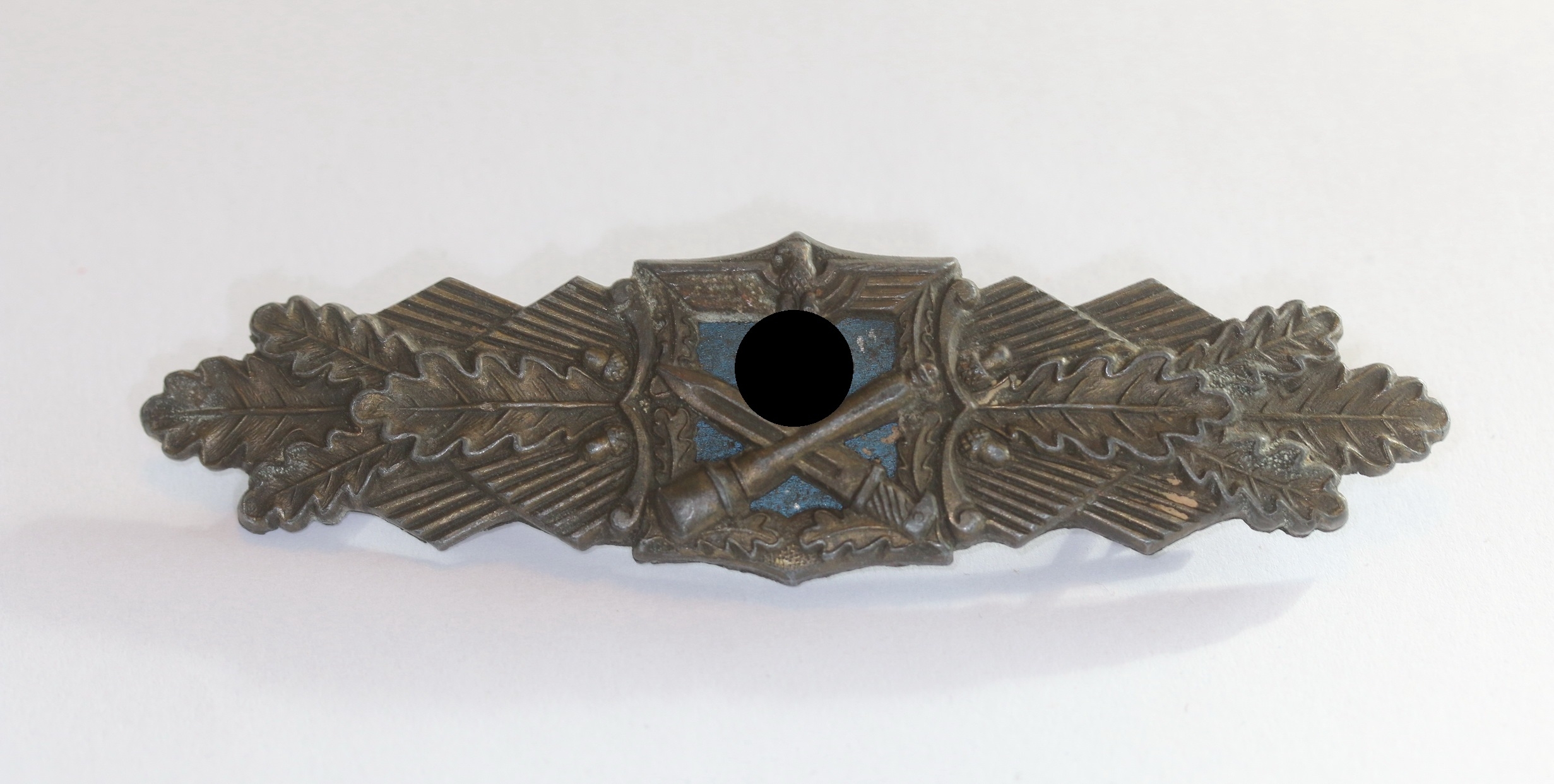 nahkampfspange_in_bronze_hst Nahkampfspange in Bronze, Hst. A.G.M.u.K., blaue Platte (!) – Bild 1