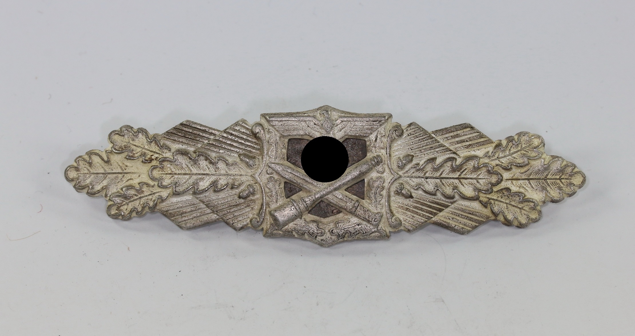 nahkampfspange_in_silber_hersteller_fll_1 Nahkampfspange in Silber, Hst. FLL, 1. Modell – Bild 1