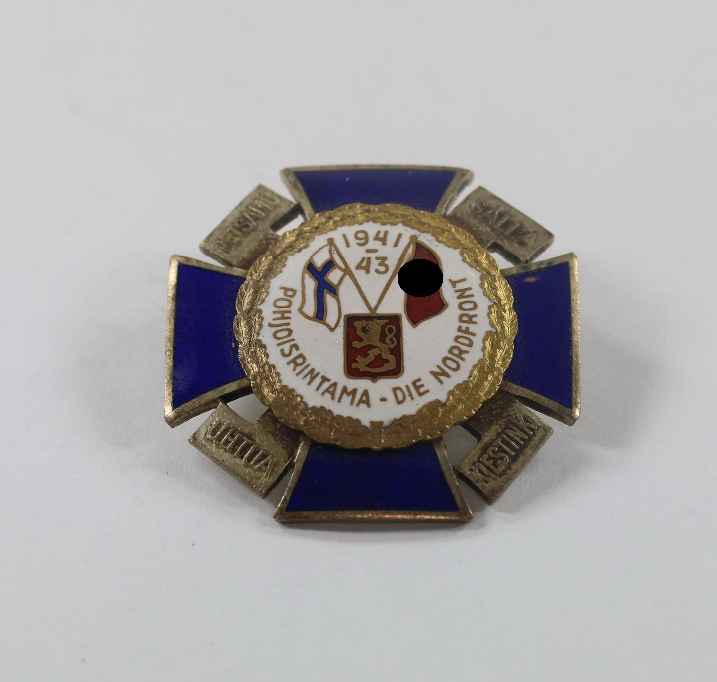  Nordfrontkreuz 1941 - 43, weißer Hintergrund - Salla - Kiestinki - Uhtua - Petsamo – Bild 1