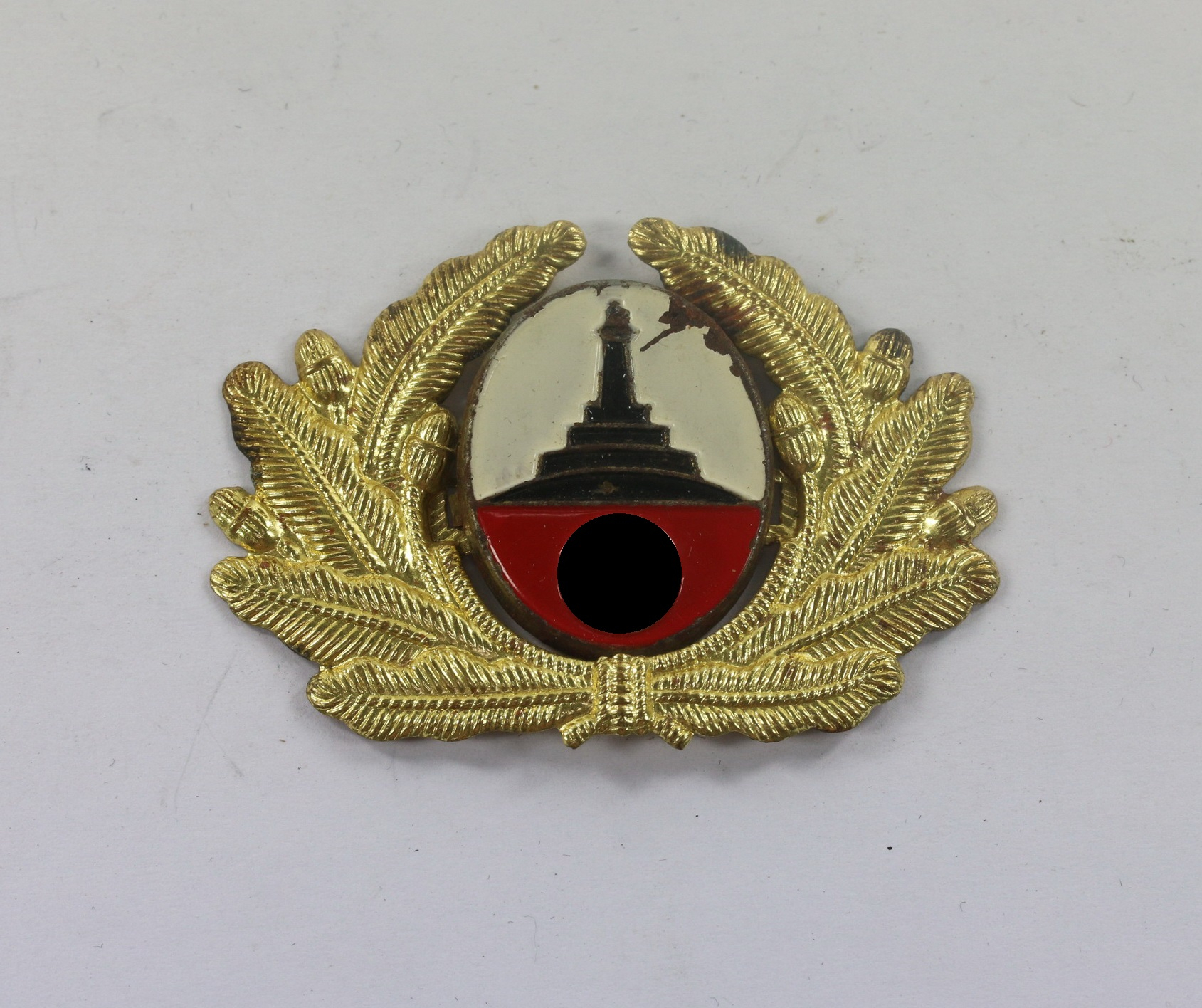 NS-Reichskriegerbund (Kyffhäuserbund) Mützenabzeichen 2. Form mit Hakenkreuz – Bild 1