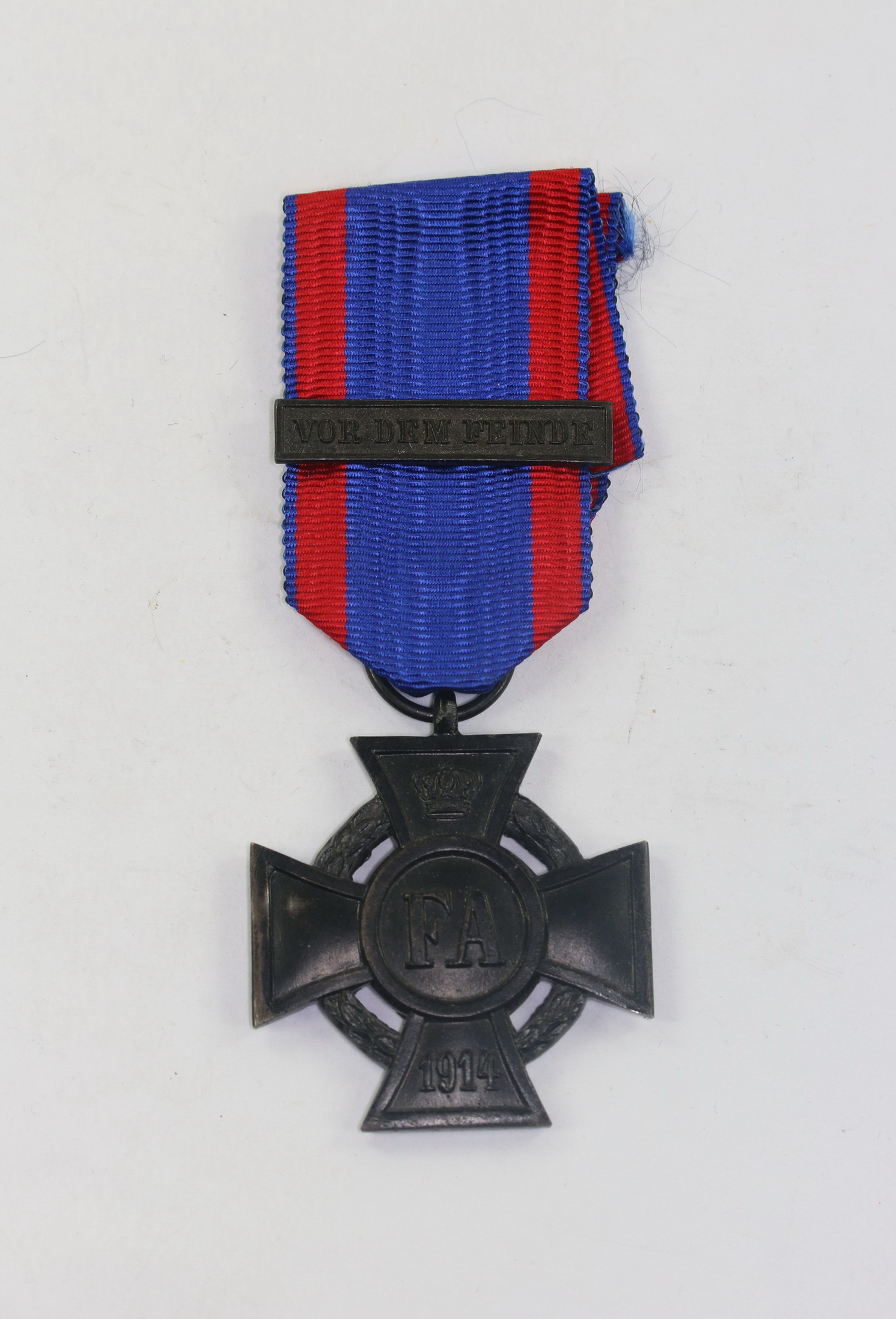 Oldenburg, Friedrich August-Kreuz 2. Klasse, mit Bandspange VOR DEM FEINDE – Bild 1