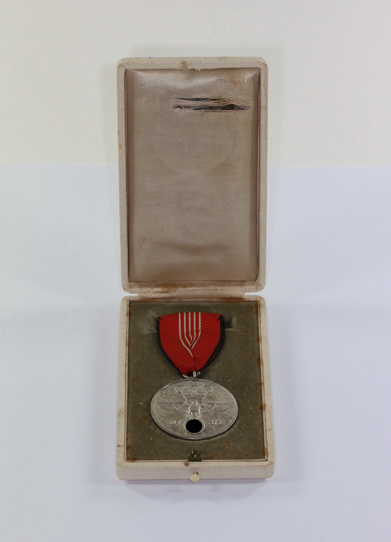 olympia_ehrenzeichen_3 Deutsche Olympia-Erinnerungsmedaille 1936, im Etui – Bild 1