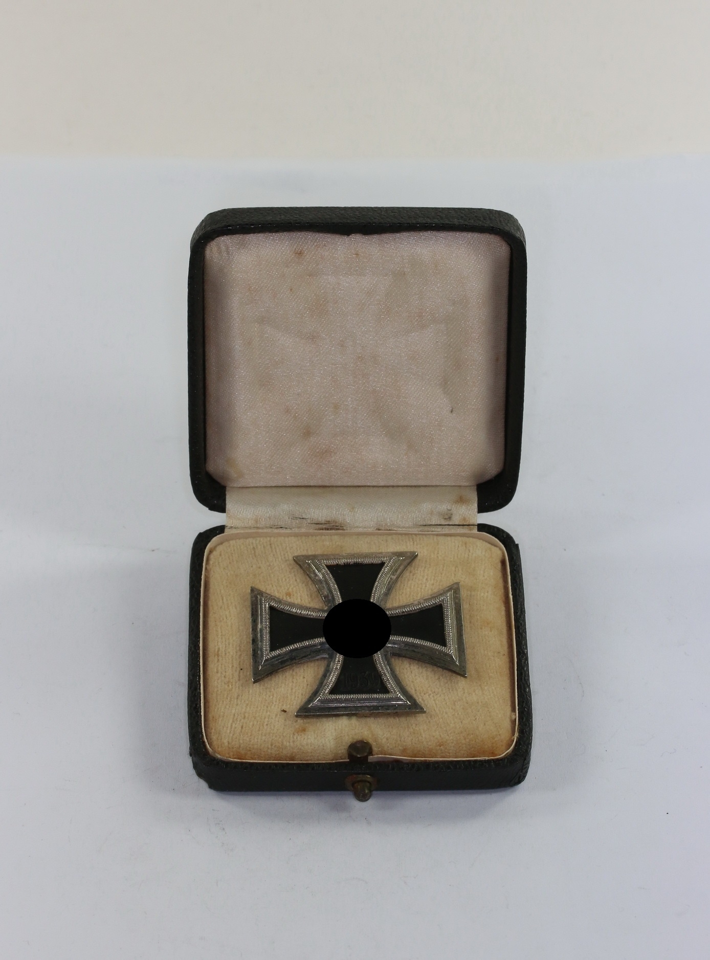 orden_2 Eisernes Kreuz 1. Klasse 1939, Hst. 4 und L/16, im Etui – Bild 1