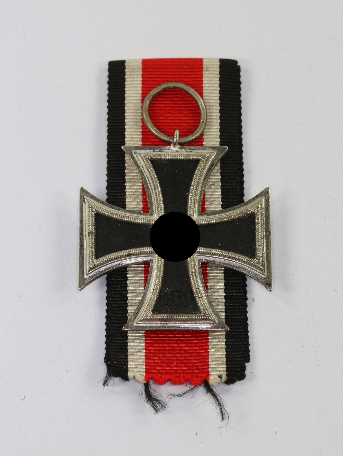 Eisernes Kreuz 2. Klasse 1939, Schinkel Variante, Wilhelm Deumer, magnetisch – Bild 1