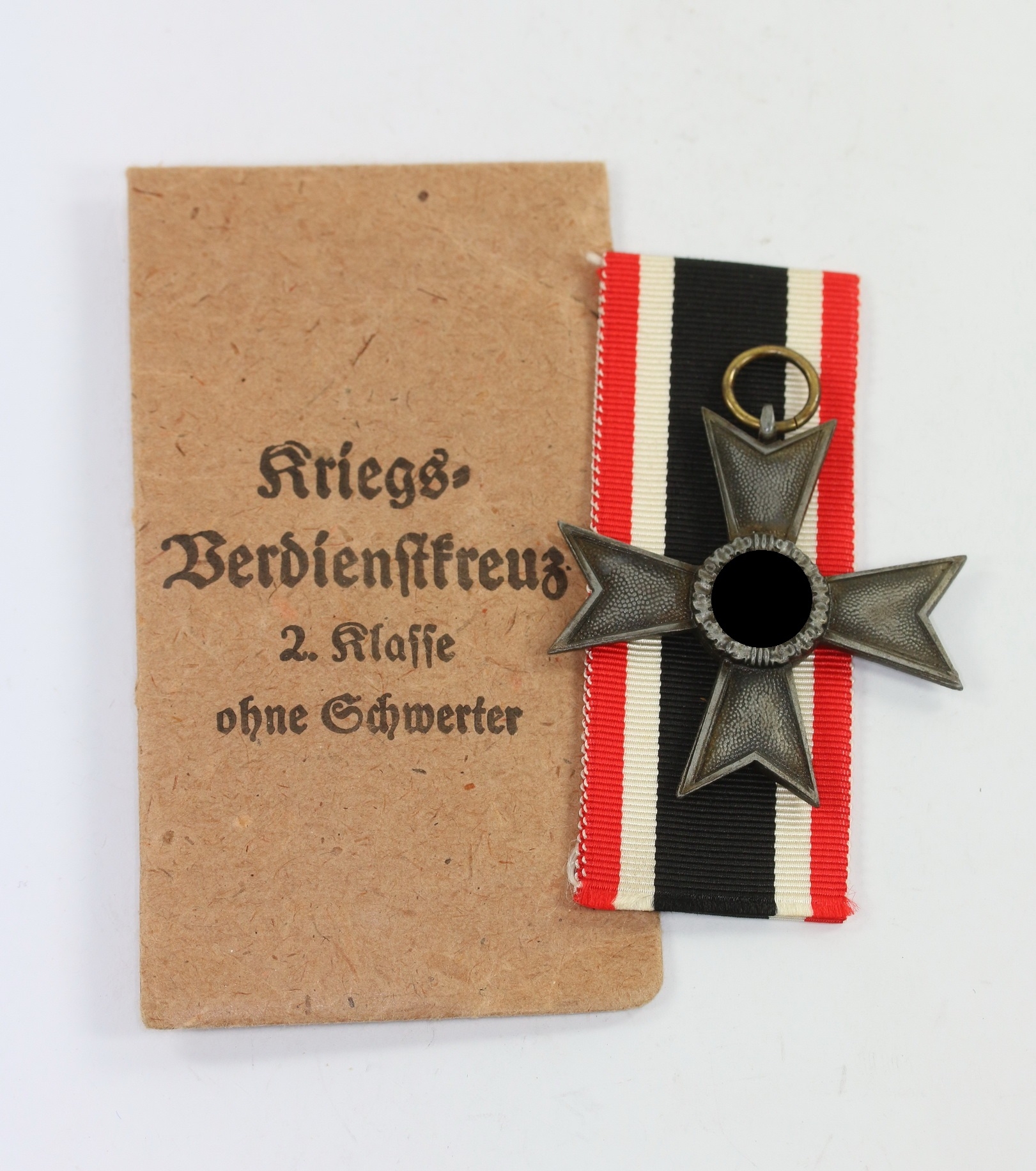 original_kriegsverdienstkreuz_2 Kriegsverdienstkreuz 2. Klasse, Hst. 19, in Verleihungstüte – Bild 1