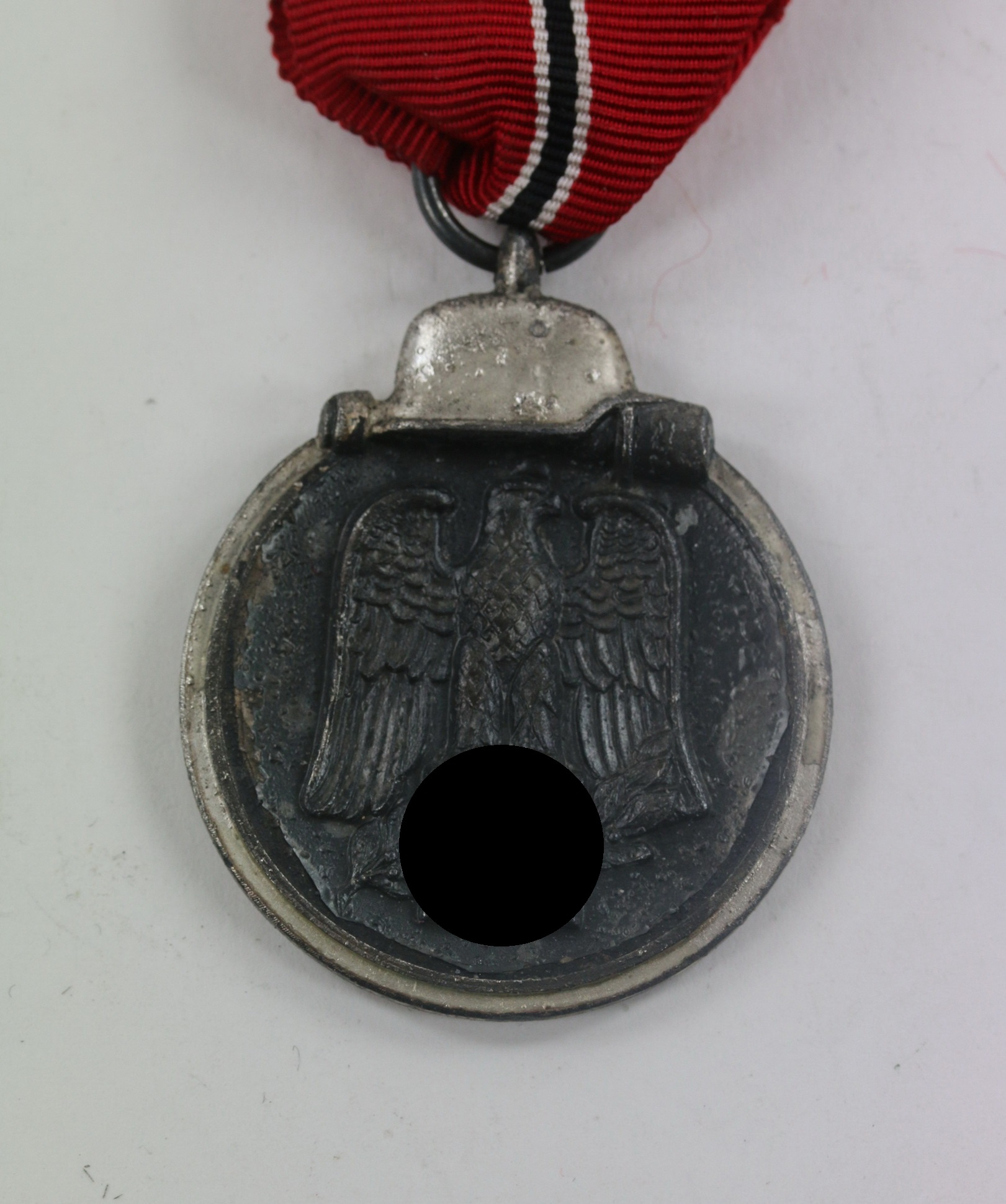 ostmedaille_hst Ostmedaille, Hst. 18 (Karl Wurster KG, Markneukirche) – Bild 1