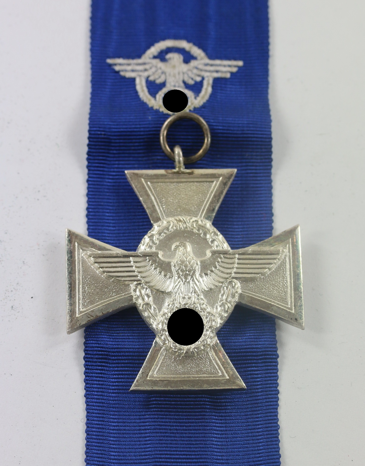 polizei_dienstauszeichnung_in_silber_18_jahre__f_r_treue_dienste_in_der_polizei_1__1_1 Polizei Dienstauszeichnung in Silber (18 Jahre) - Für Treue Dienste in der Polizei – Bild 1