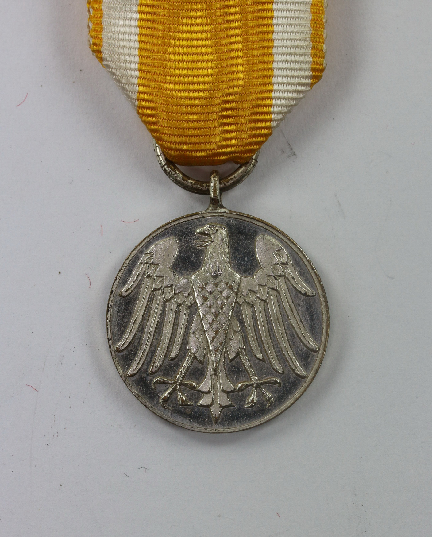 rettungsmedaille_am_bande Rettungsmedaille am Bande. Ausgabe 1957 Steinhauer & Lück, Lüdenscheid – Bild 1