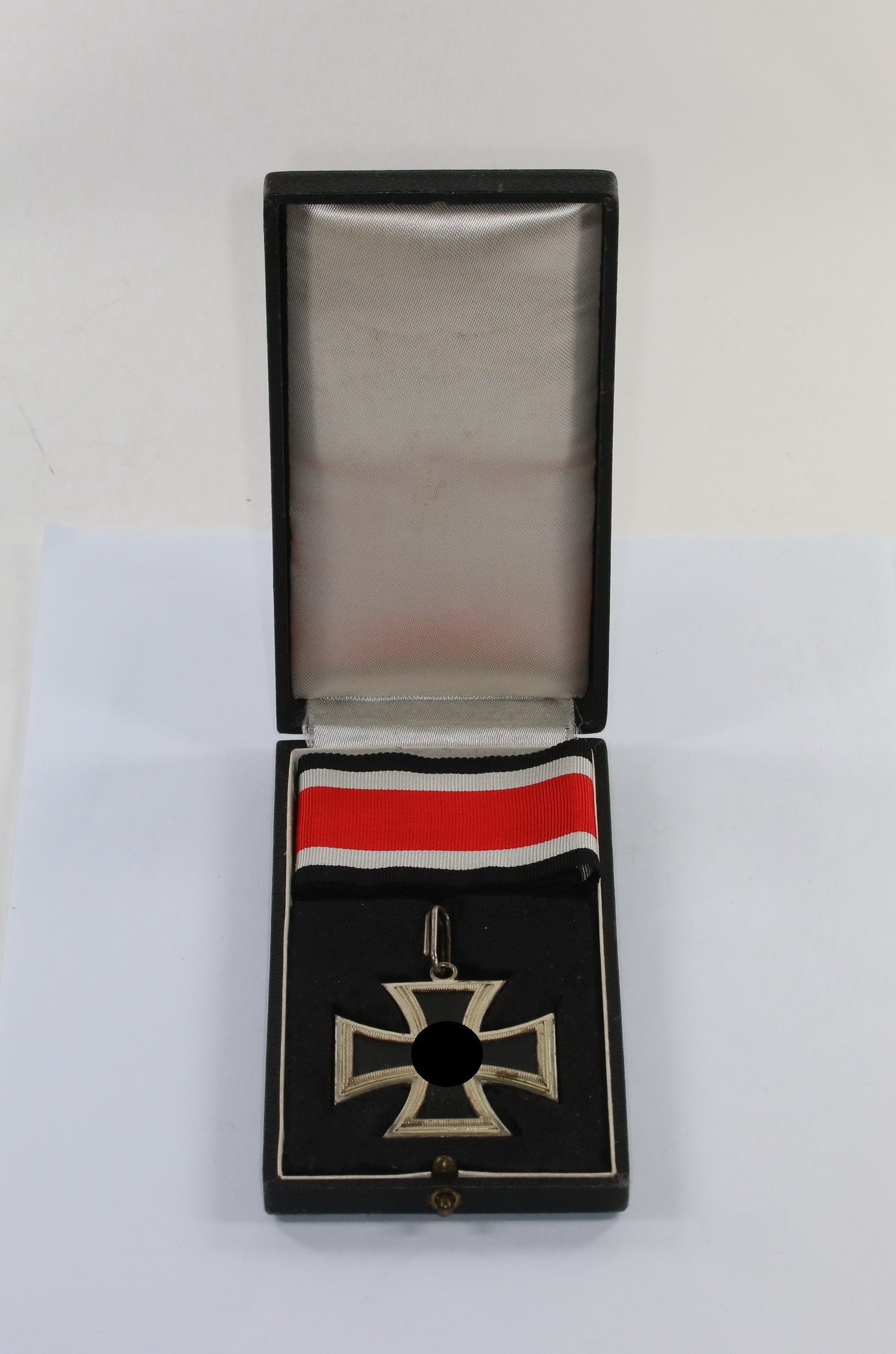 ritterkreuz_des_eisernne_kreuzes_rk_steinhauer_l_ck_l_denscheid_mikro_800_im_etui_1__1 Ritterkreuz des Eisernen Kreuzes, Steinhauer & Lück, Mikro 800, im Etui – Bild 1