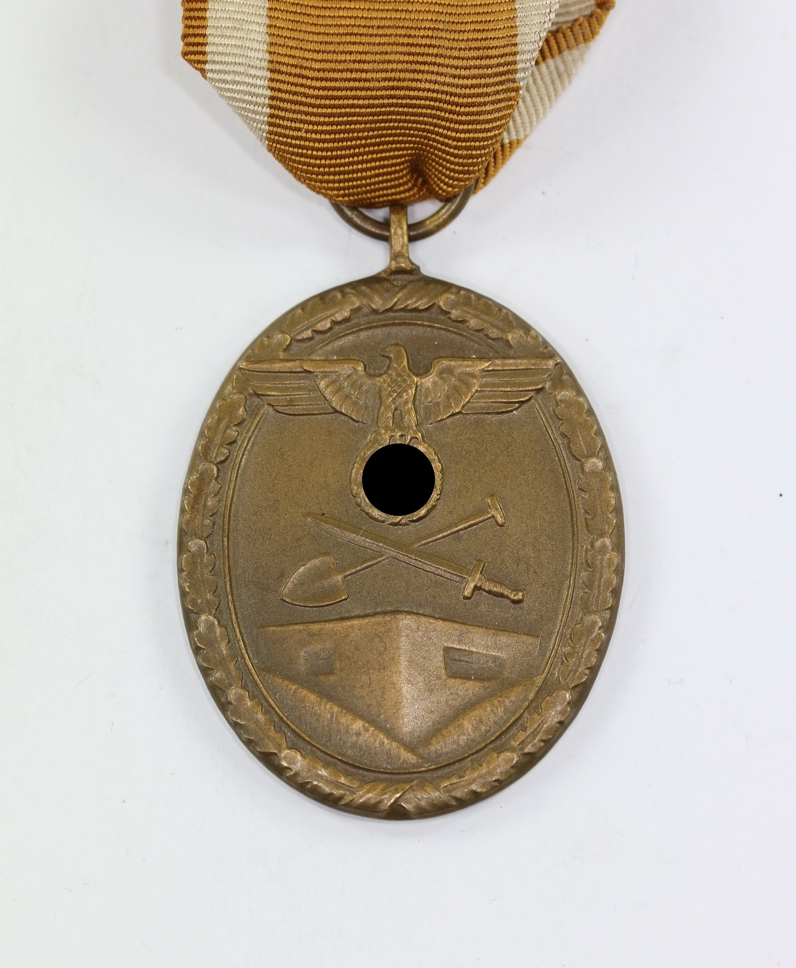 schutzwall_erhrenzeichen_1__1 Deutsches Schutzwall-Ehrenzeichen – Bild 1