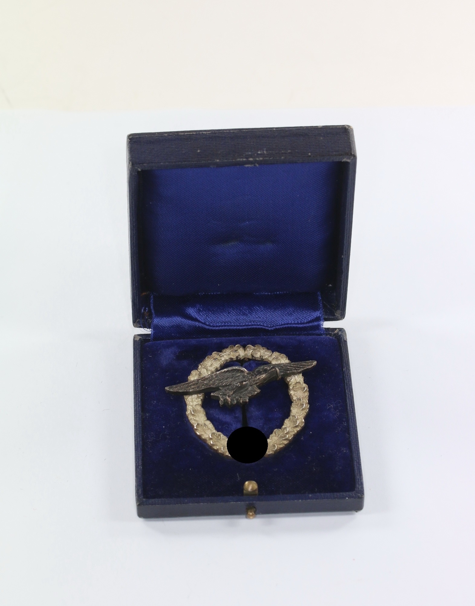 Segelflugzeugführerabzeichen der Luftwaffe, Hst. C.E. Juncker, im Etui – Bild 1