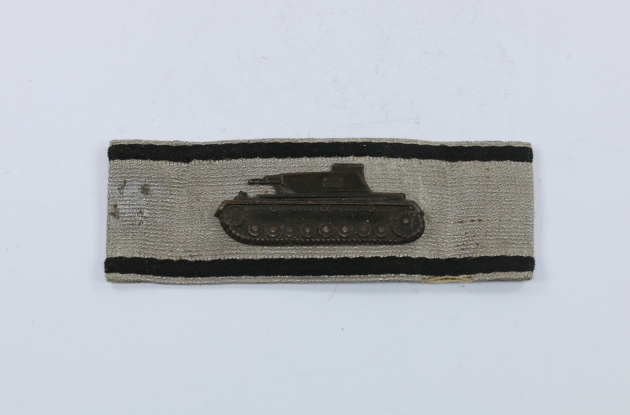 Sonderabzeichen für das Niederkämpfen von Panzerkampfwagen durch Einzelkämpfer (Panzerknacker) – Bild 1