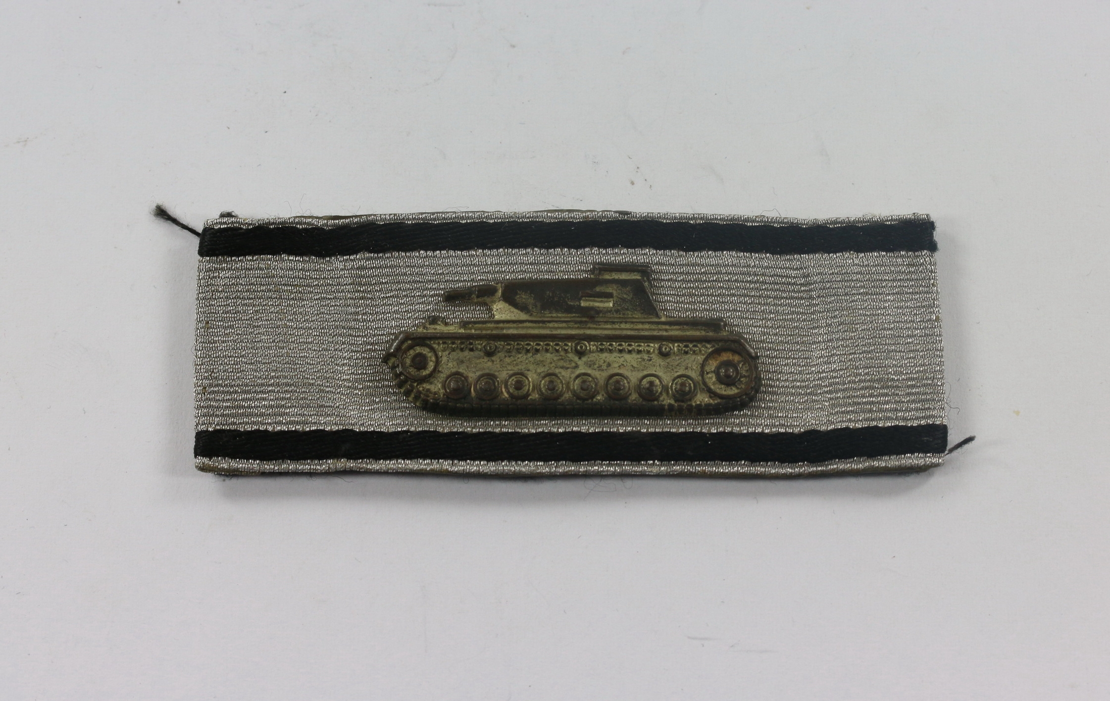 Sonderabzeichen für das Niederkämpfen von Panzerkampfwagen durch Einzelkämpfer (Panzerknacker), Typ 3.05 – Bild 1