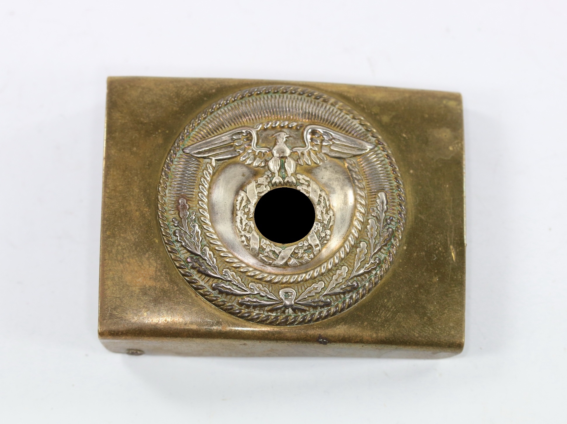 sturm_abteilung_sa_koppelschloss_mit_auf_der_spitze_stehendem_hakenkreuz_militariaberlin_1__1 Sturm Abteilung (SA), Koppelschloss, mit auf der Spitze stehendem Hakenkreuz – Bild 1