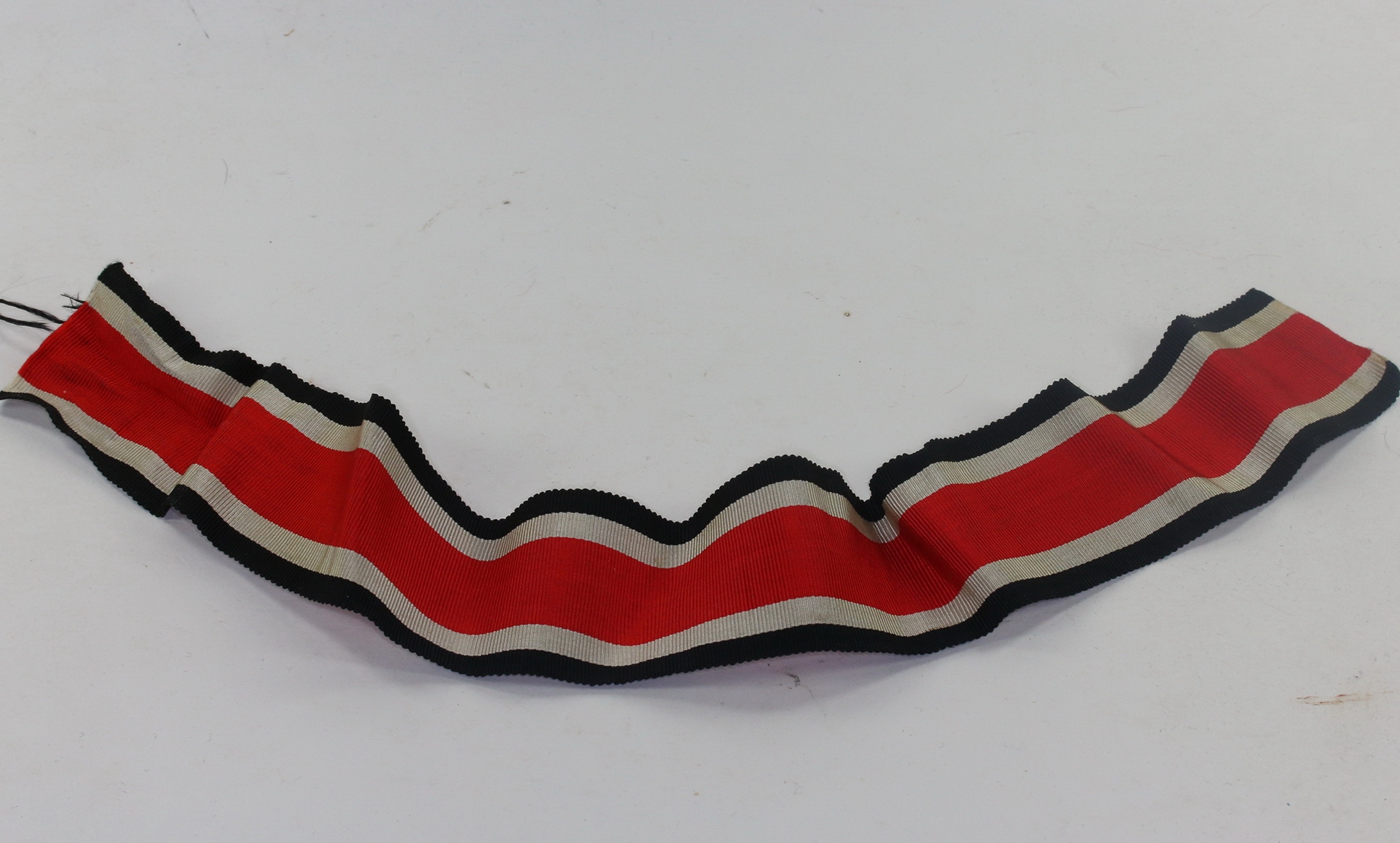 trageband_f_r_das_ritterkreuz_des_eisernen_kreuzes_1_ Trageband für das Ritterkreuz des Eisernen Kreuzes – Bild 1