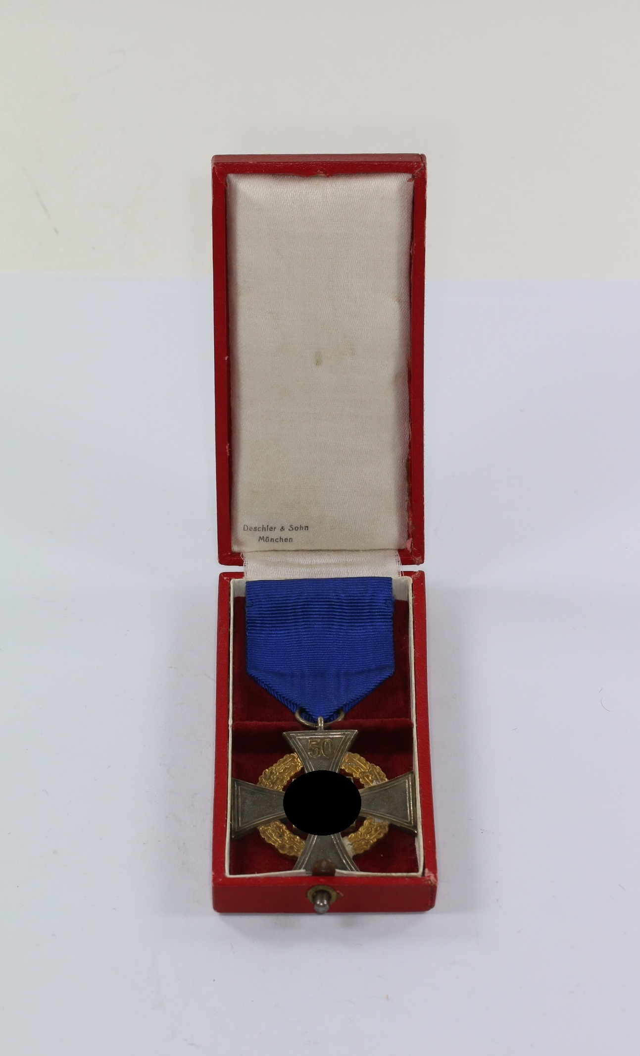 Treudienstehrenzeichen für 50 Jahre (Sonderstufe), im Etui Deschler & Sohn "Für treue Arbeit" – Bild 1