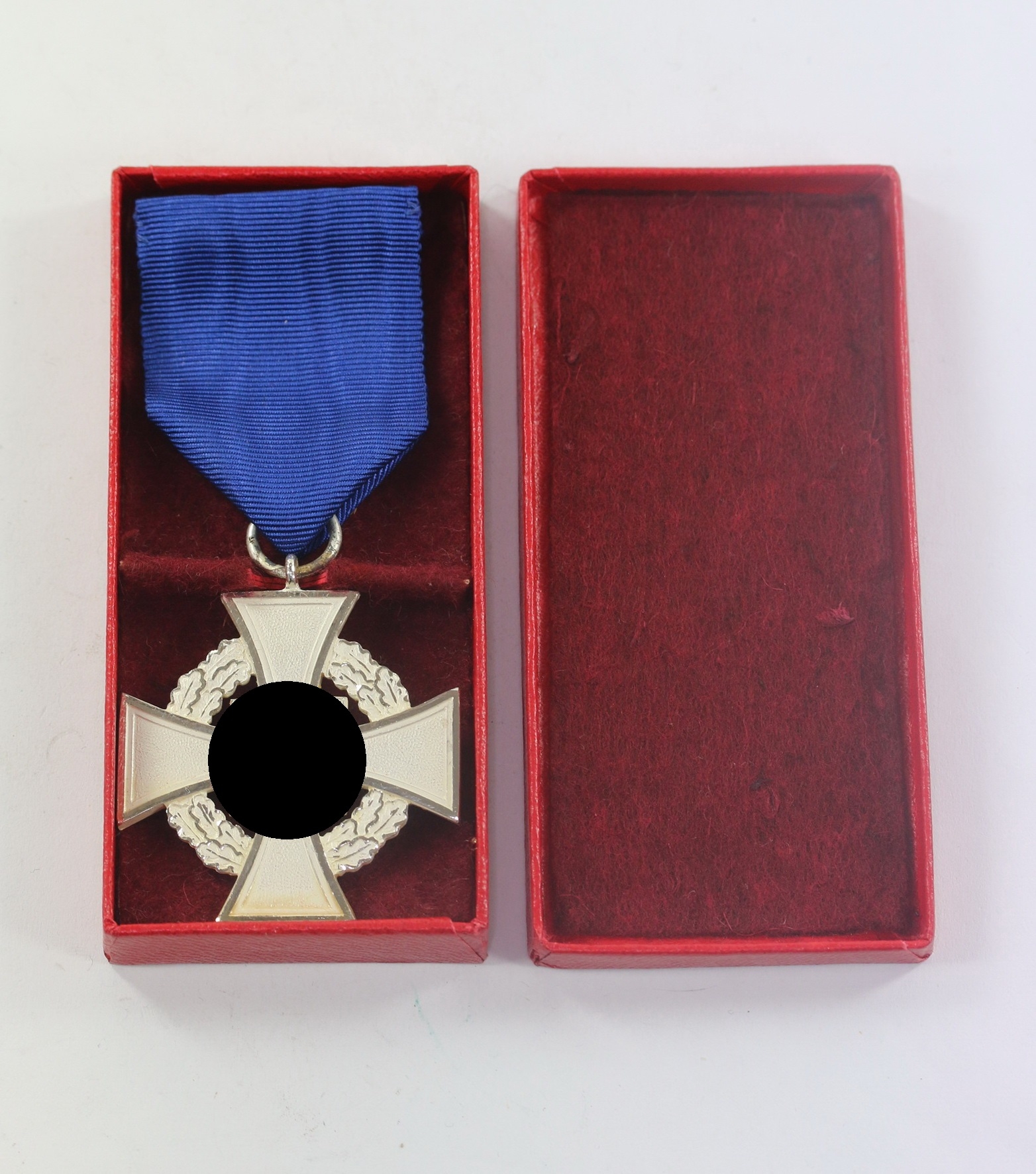 Treudienstehrenzeichen in Silber (25 Jahre), Für Treue Dienste, im Etui – Bild 1