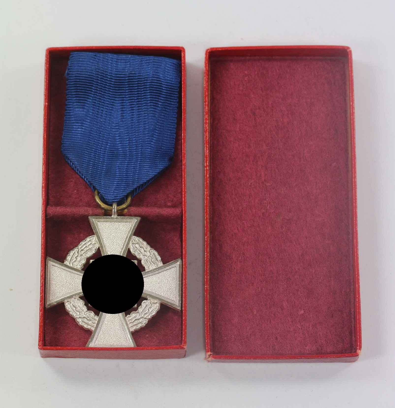 treudienstehrenzeichen_in_silber_25_jahre_im_etui_1__10 Treudienstehrenzeichen in Silber (25 Jahre), im Etui – Bild 1