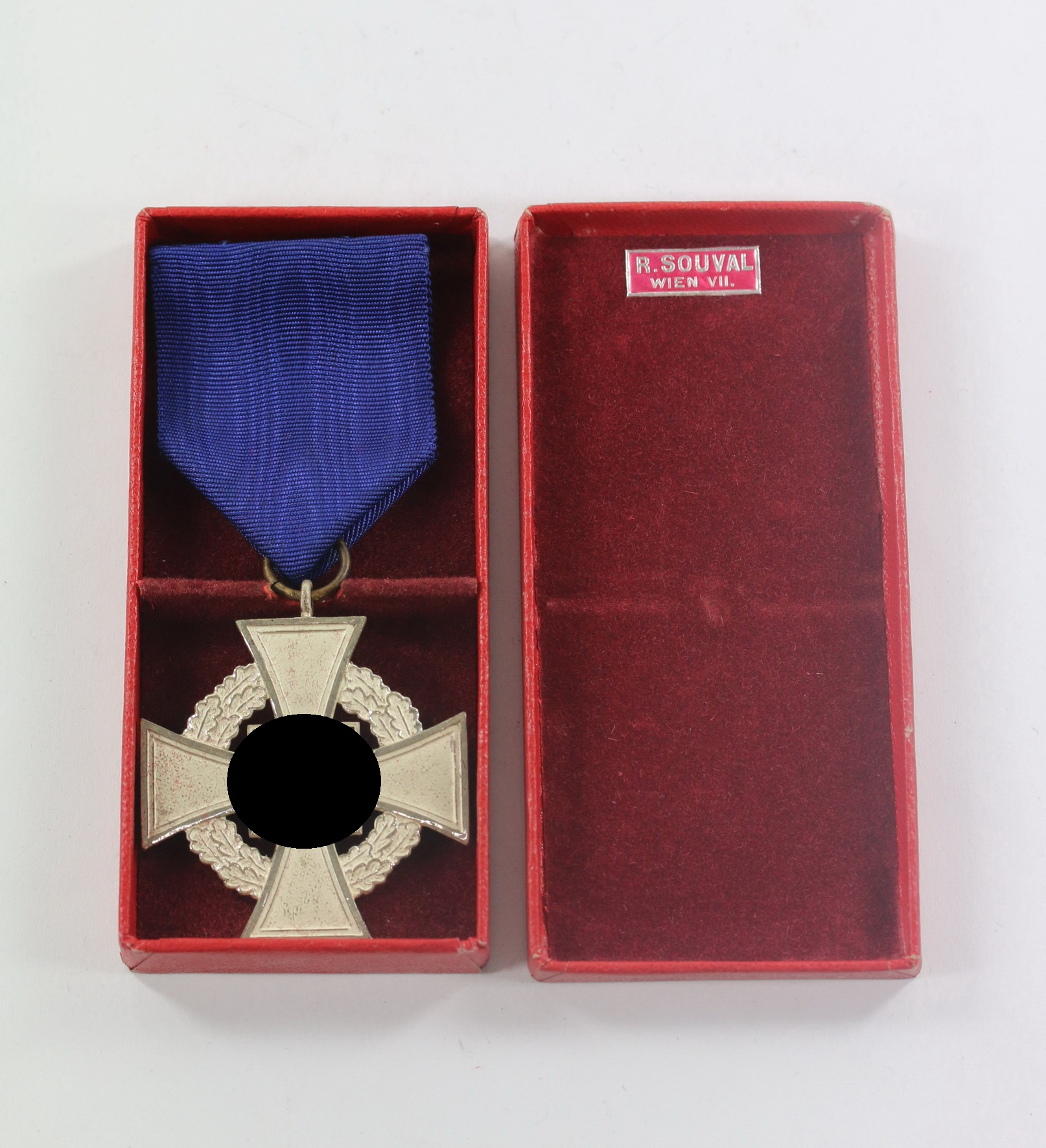 treudienstehrenzeichen_in_silber_25_jahre_im_etui_r Treudienstehrenzeichen in Silber (25 Jahre), im Etui, R. Souval Wien VII. - Für treue Dienste – Bild 1