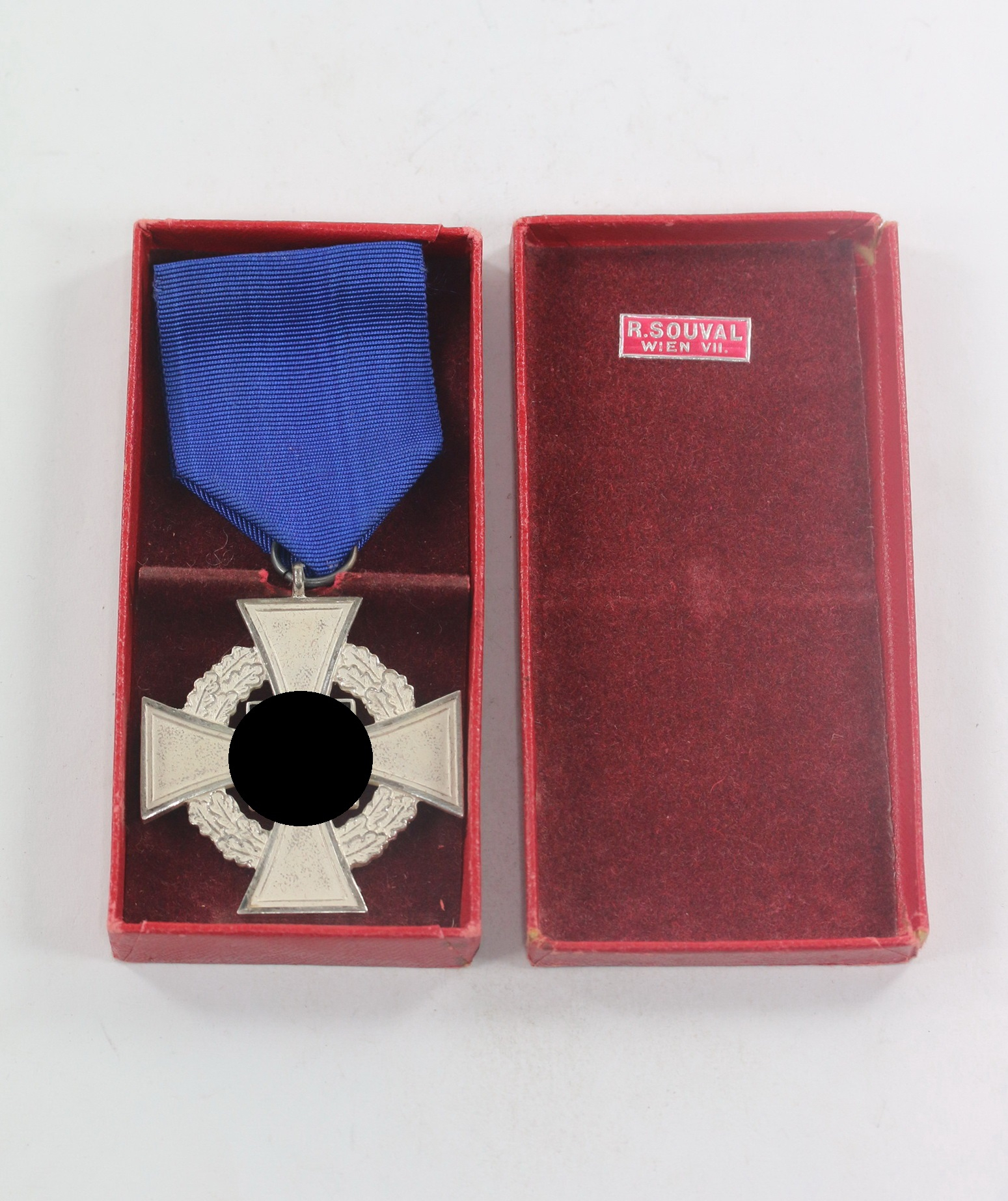 treudienstehrenzeichen_in_silber_25_jahre_im_etui_r Treudienstehrenzeichen in Silber (25 Jahre), im Etui, R. Souval Wien VII. - Für treue Dienste – Bild 1