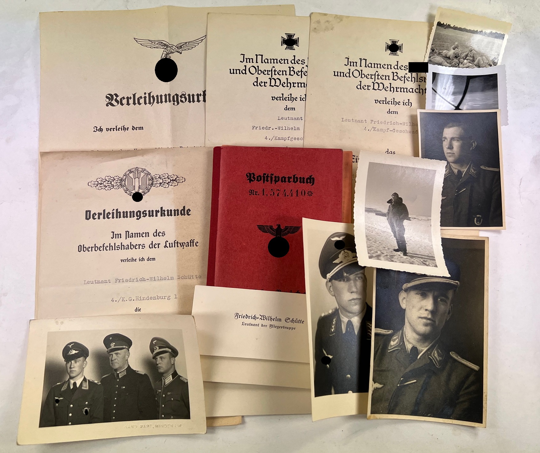 urkunden_gruppe_luftwaffe_kampfgeschwader_hindenburg_k Urkunden Gruppe, Luftwaffe Kampfgeschwader Hindenburg (K.G.1) – Bild 1