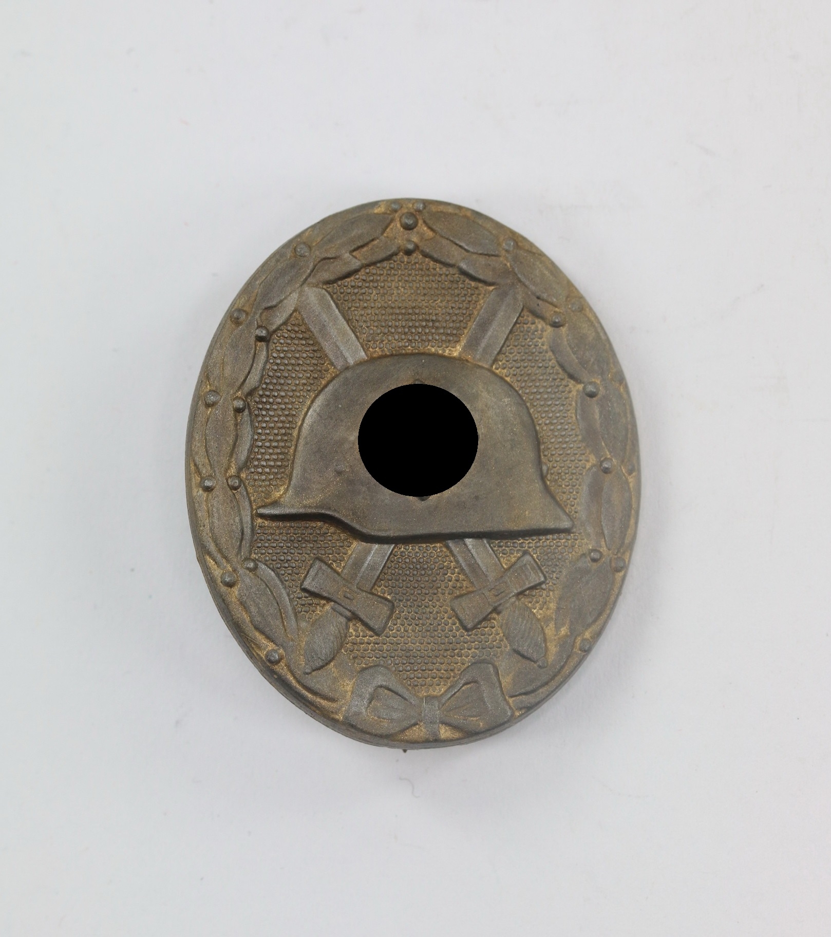 verwundetenabzeichen_in_gold_1939_hst Verwundetenabzeichen in Gold 1939, Hst. 28 (Eugen Schmidthaußer, Pforzheim) – Bild 1