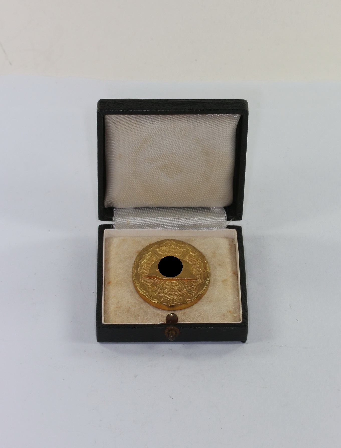 Verwundetenabzeichen in Gold, Hst. 11, im Etui LDO Etui 1. Form – Bild 1