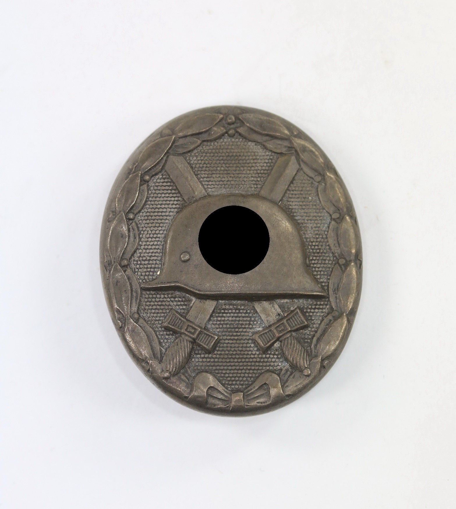 verwundetenabzeichen_in_schwarz_hersteller_l56_eisen_1__1 Verwundetenabzeichen in Schwarz, Hst. L/56 – Bild 1