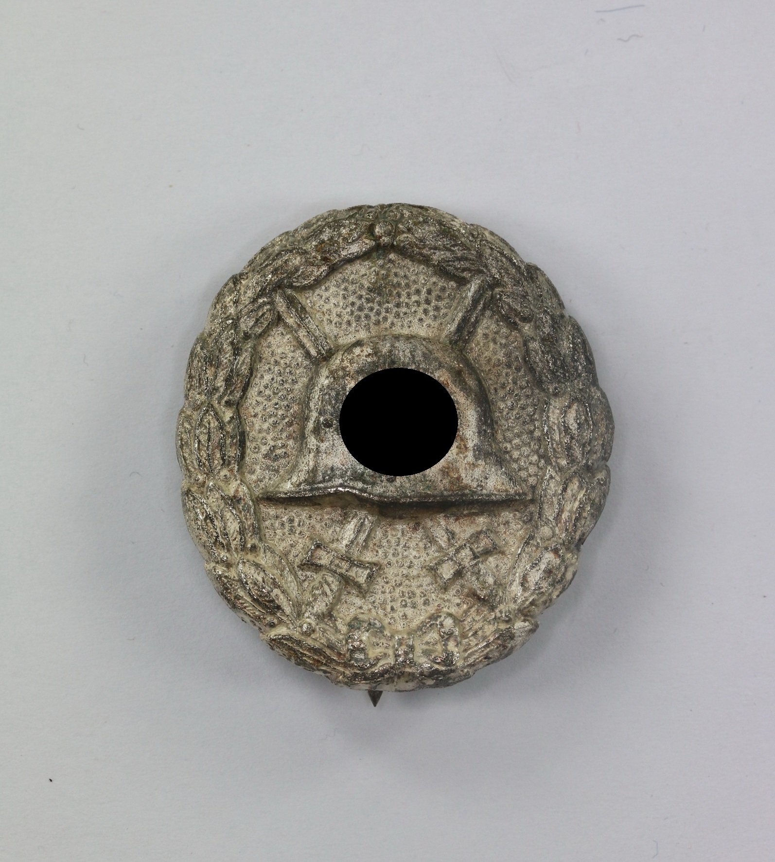  Verwundetenabzeichen in Silber 1939, 1. Form, GWL (Gebrüder Wergerhoff, Lüdenscheid) – Bild 1