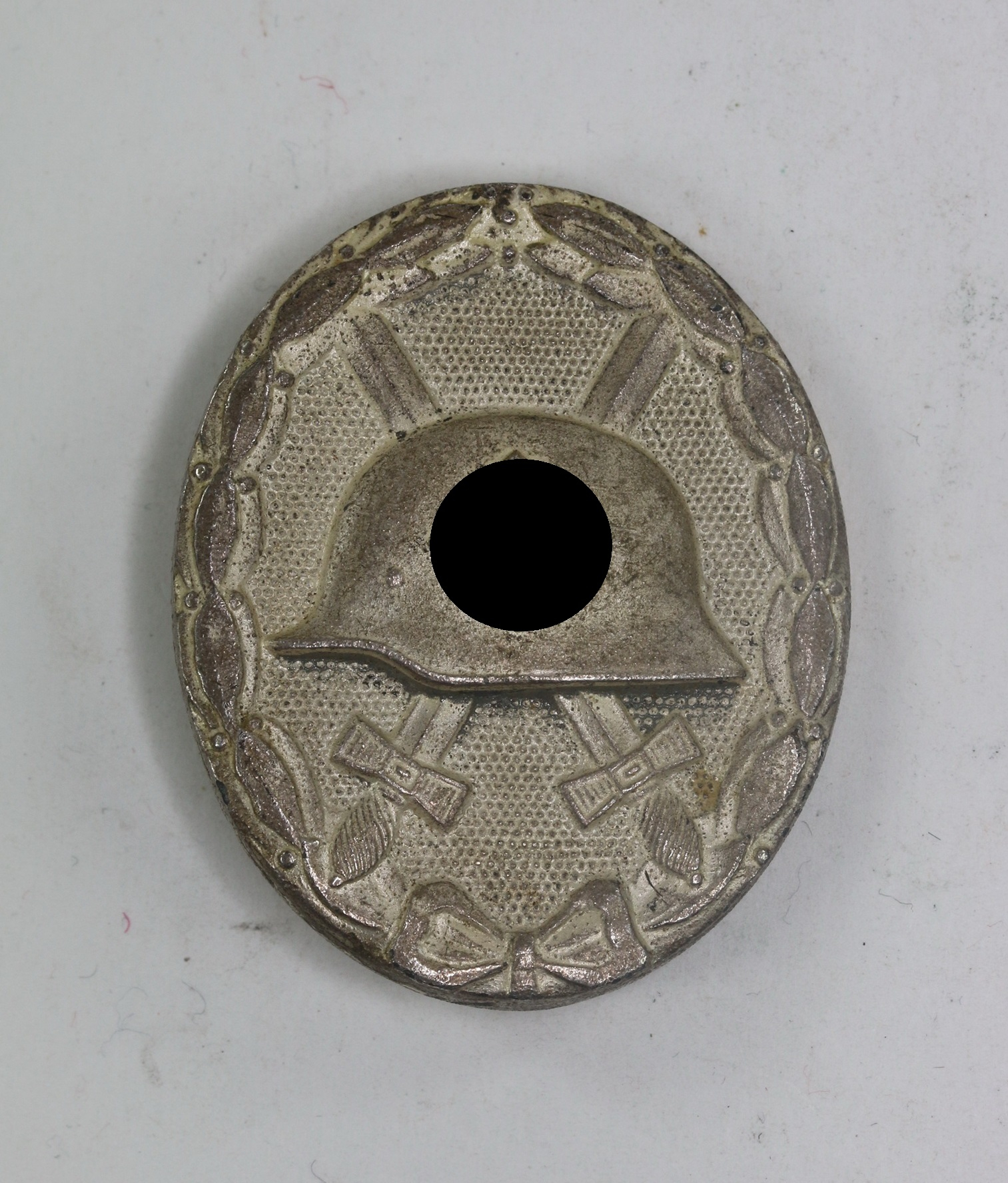 Verwundetenabzeichen in Silber 1939, Hst. 100 (Wächtler & Lange, Mittweida) – Bild 1