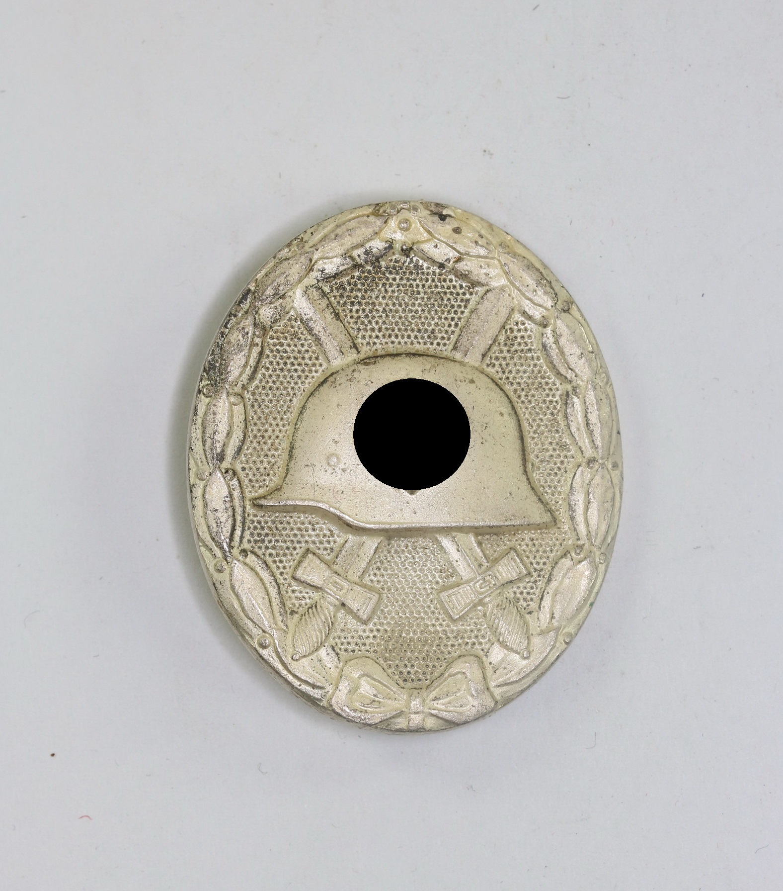 Verwundetenabzeichen in Silber 1939, Hst. 100 (Wächtler & Lange, Mittweida) – Bild 1