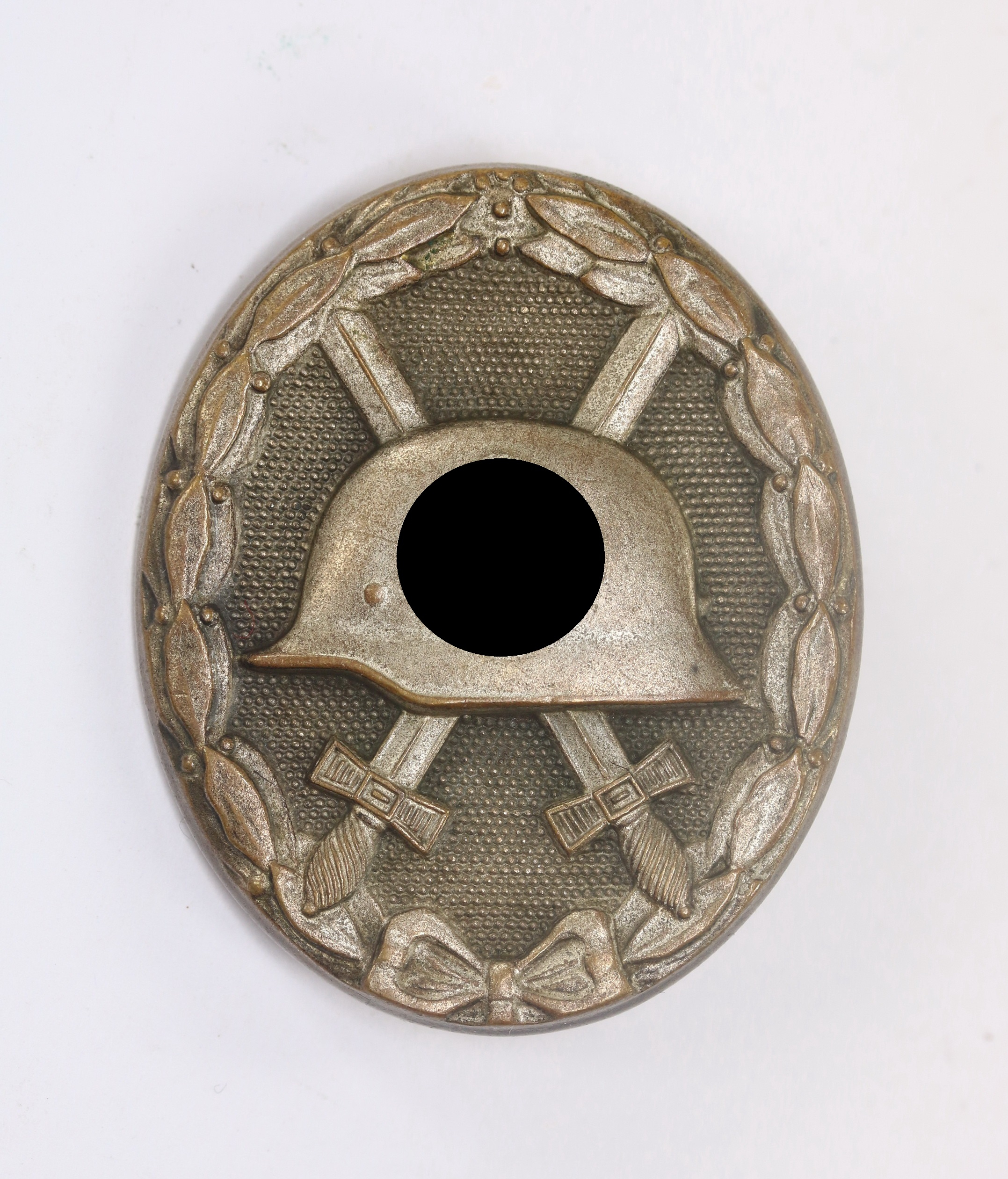 Verwundetenabzeichen in Silber 1939, Hst. 13 (Gustav Brehmer, Markneukirchen) – Bild 1