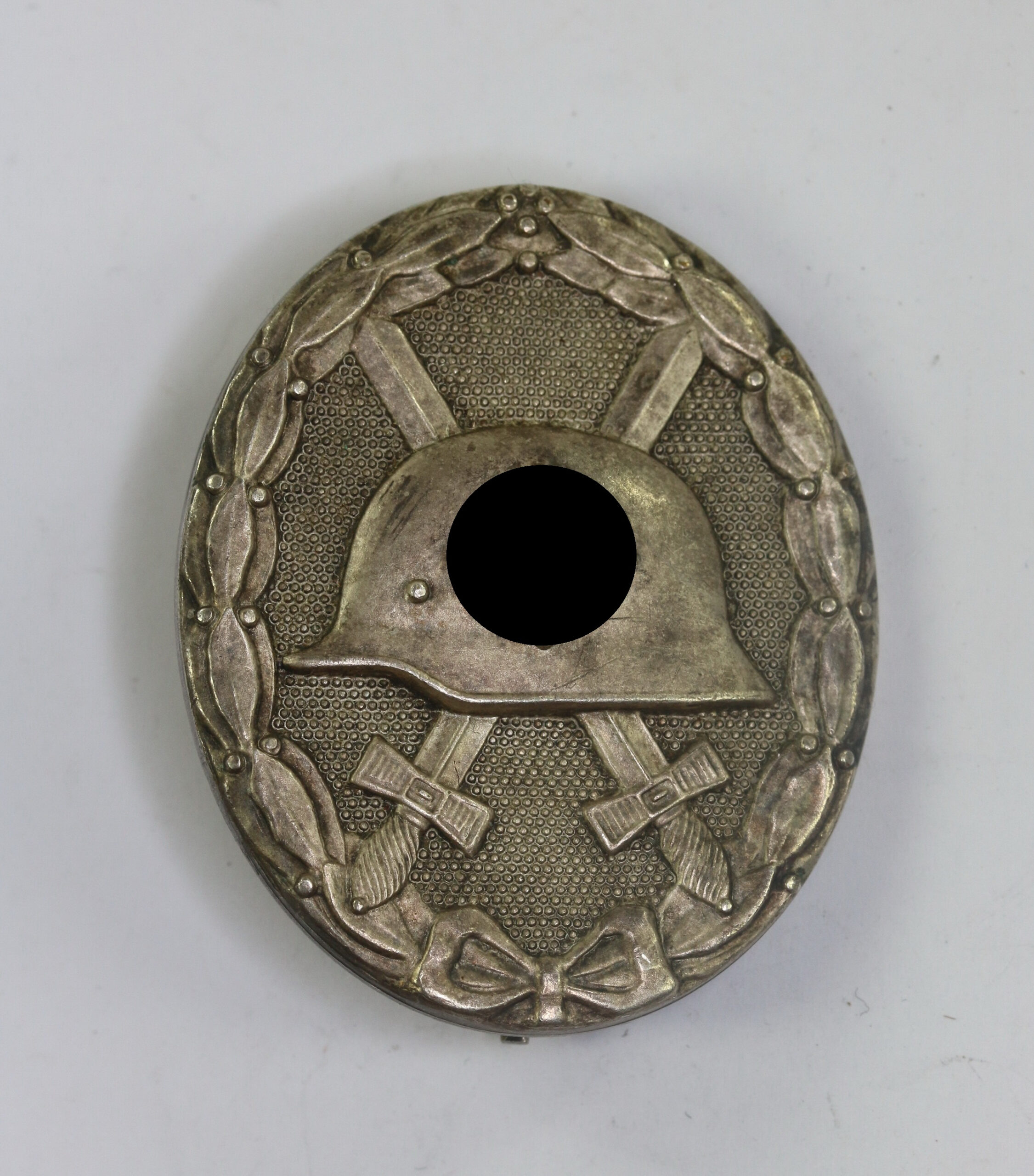 verwundetenabzeichen_in_silber_1939_hst Verwundetenabzeichen in Silber 1939, Hst. 30 (Hauptmünzamt Wien) – Bild 1