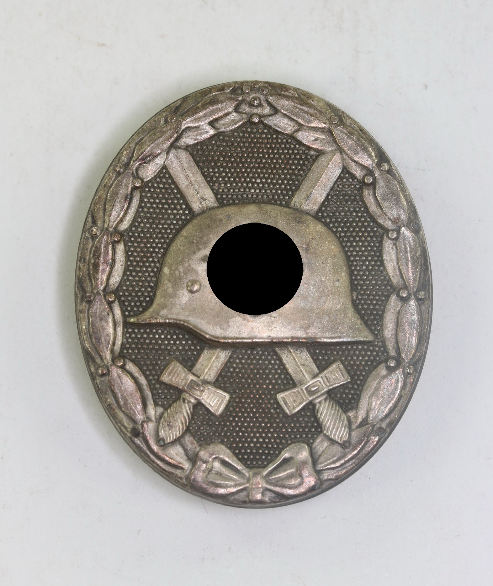 verwundetenabzeichen_in_silber_1939_hst Verwundetenabzeichen in Silber 1939, Hst. 30 (Hauptmünzamt Wien) – Bild 1