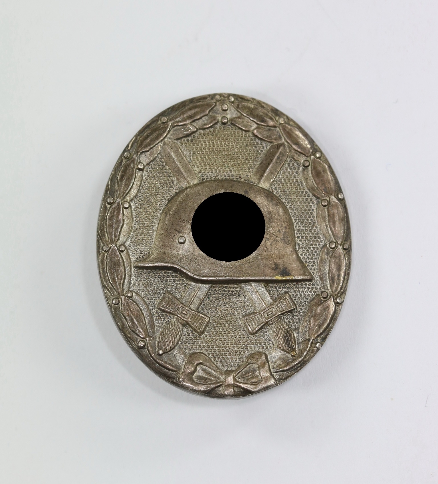 verwundetenabzeichen_in_silber_buntmetall_massuv_1__1 Verwundetenabzeichen in Silber, Hauptmünzamt Wien, Buntmetall – Bild 1