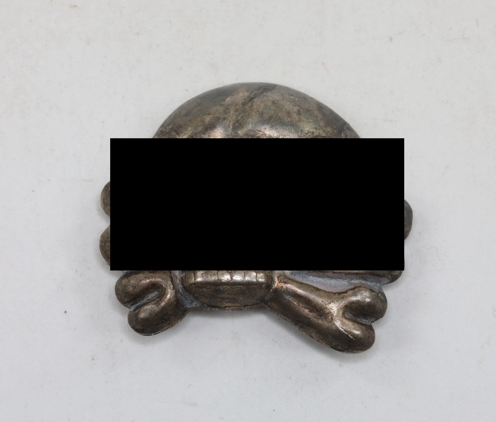 Waffen SS, Totenkopf für die Mütze, 1. Modell – Bild 1